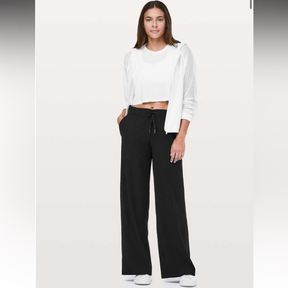 lululemon athletica Pants - Lululemon Athletica high rise women’s pants